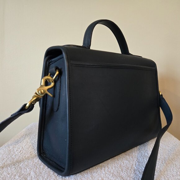 Coach Leather Purse Dark Blue approx size 10x8x3 New - Picture 2 of 2